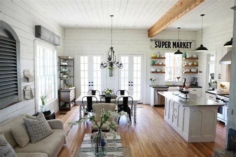 Getting the Fixer Upper Look for Less--Easy Sources for "Farmhouse" Decor | 11 Magnolia Lane