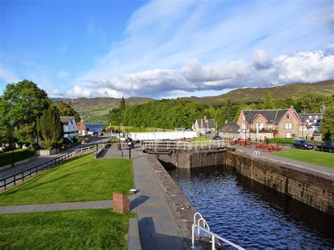 Discover the Great Glen Way by boat with Adventures-Scotland