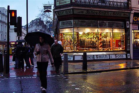 London rain: six rain-drenched scenes from the capital’s streets