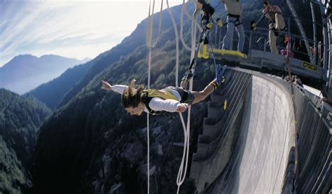 Verzasca - 007 Golden Eye Bungee Jump | Switzerland Tourism