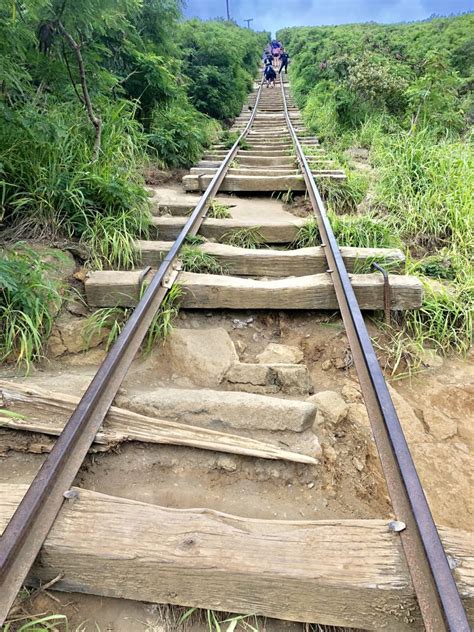 Koko Head Trail Hike: a 1048-step challenge – HomeyHawaii