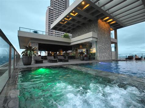 Where Is The Best Place To Stay In Manila, Philippines - Breathing Travel