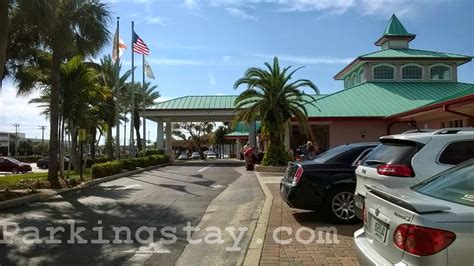 ParkingStay.com: Radisson Resort at the Port - Cape Canaveral