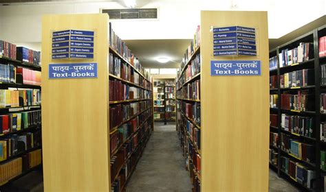 Text Book, Book Bank & Theses | Central Library, Indian Institute of Technology Delhi