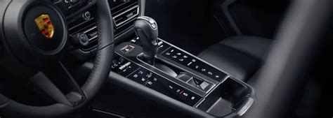 Porsche Macan Interior Features & Dimensions | Porsche Westlake