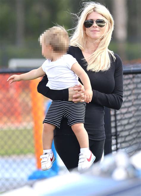 Elin Nordegren spotted with kids as ex Tiger Woods recovers from crash