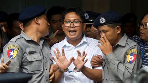 VOA Asia - Myanmar convicts Reuters journalists