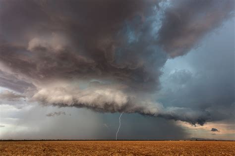 Head in the Clouds: Mike Olbinski's Storm Photography | B&H Explora