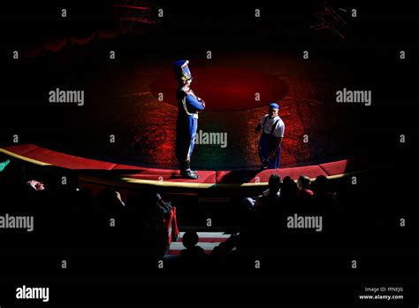 'Mooky' the Clown aduring the Tower circus performance Stock Photo - Alamy