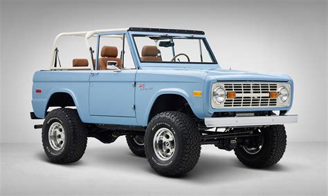 Carmel Coast | Classic Ford Broncos