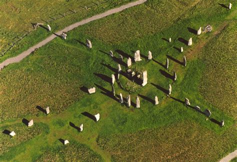 An aerial view of the Callanish site. Description from www2.stetson.edu ...