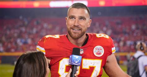 See What Shoes Travis Kelce Wore Before Kansas City Cheifs Game ...