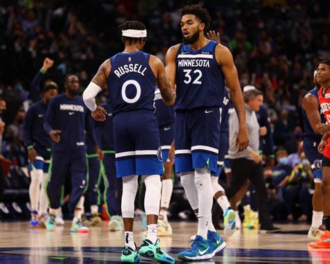 D’Angelo Russell leads Timberwolves past Bucks | Inquirer Sports