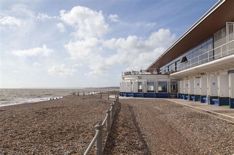 Hastings Seafront | neOnbubble