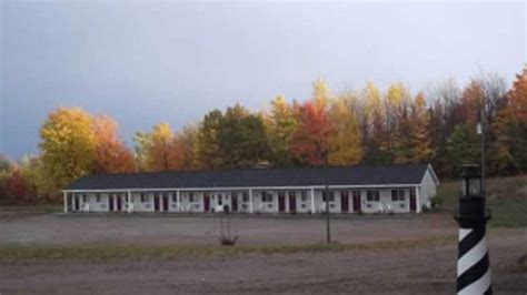 Big Bay Motel | Michigan