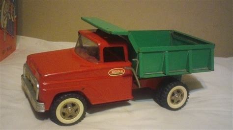 Vintage Metal Tonka Dump Truck Toy Red & Green Free Shipping