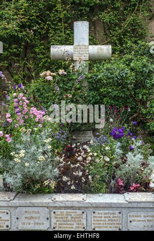 The grave of Claude Monet Stock Photo - Alamy