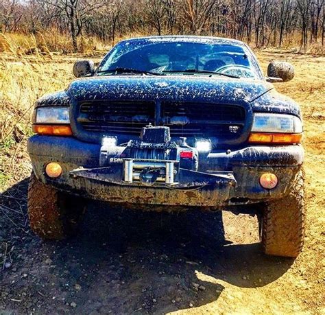 Offroad beast 2000 Dodge Dakota Sport lifted for sale