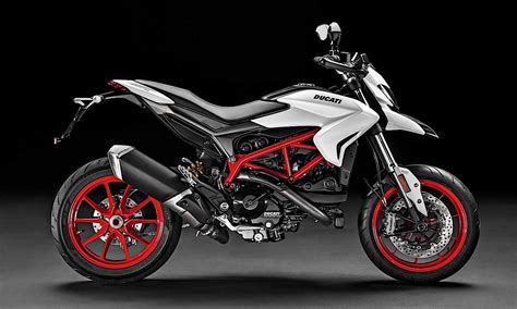 DUCATI HYPERMOTARD 939 (2018-Present) Specs, Performance & Photos ...