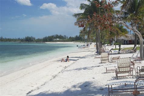 S/V Barefoot: West End, Grand Bahamas