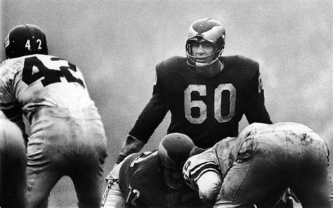 Eagles legend Chuck Bednarik dies - CBSSports.com