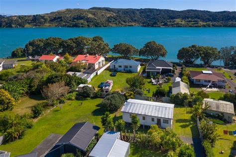 THE 10 BEST Raglan Holiday Homes, Cabins of 2024 | Tripadvisor - Book ...