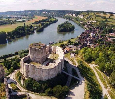 Château Gaillard | castle, France | Britannica.com