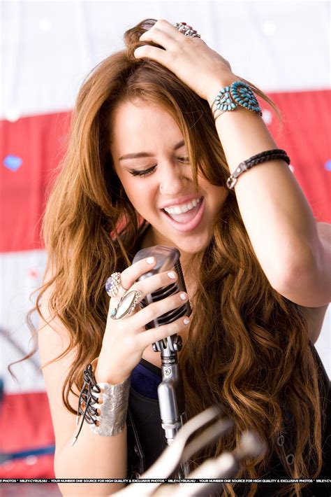 Party In The U.S.A Music Video Stills [HQ]