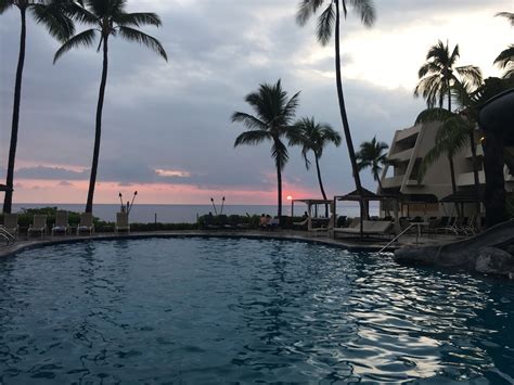 TASTE OF HAWAII: SHERATON RESORT AND SPA AT KEAUHOU BAY