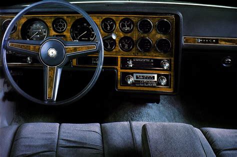 Pontiac Interior | Pontiac bonneville, Pontiac, Pontiac lemans