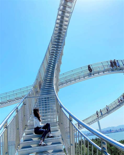 Space Walk: This Walkable Roller Coaster in Korea is Making Waves on Social Media - Klook Travel ...