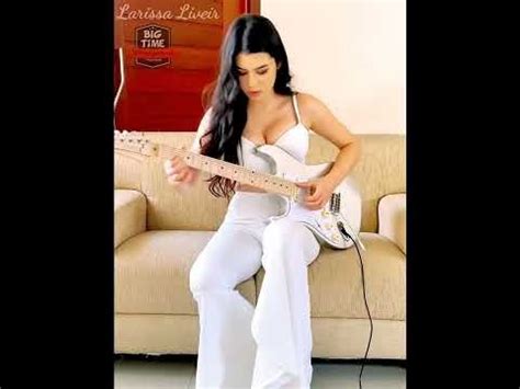 Sultans of swing female guitarist cover - Larissa Liveir #guitar | Female guitarist, Sultans of ...