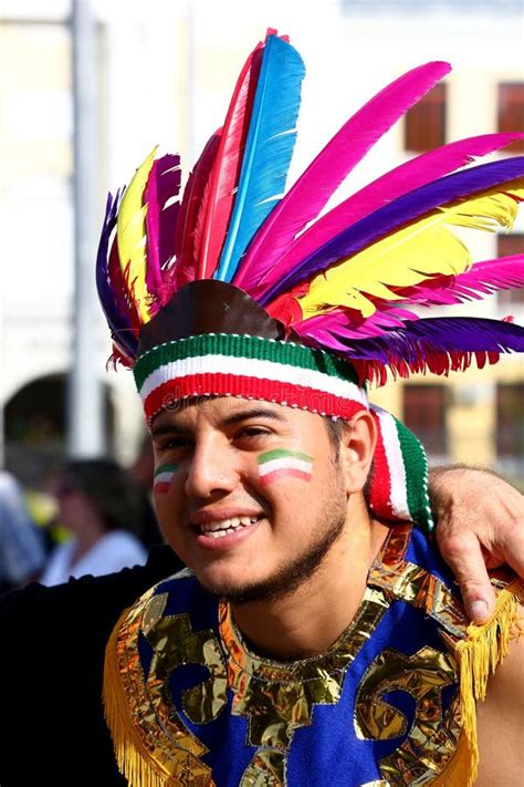 Football Fans World Cup 2018 Editorial Image - Image of championship ...