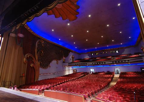 The Historic Bakersfield Fox Theater | Visit Bakersfield