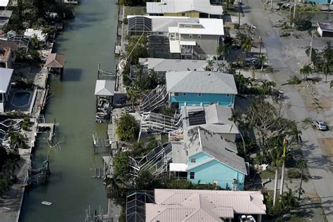 Hundreds of thousands of Florida homes lie in flood-risk areas not ...