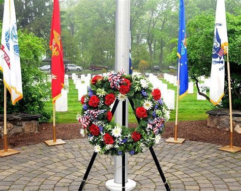 DVIDS - News - Honor our veterans in a wreath-laying ceremony