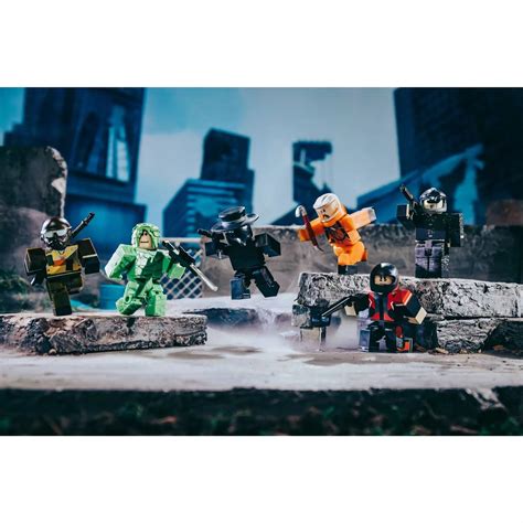 Roblox Apocalypse Rising 2 Six Figure Pack (Includes Exclusive Virtual ...