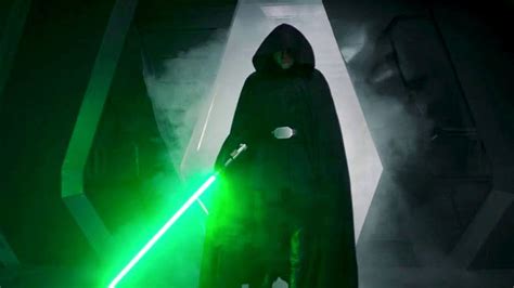 Luke Skywalker Holding Lightsaber Wallpapers - Wallpaper Cave