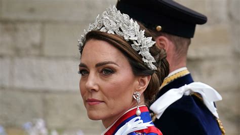 Kate Middleton's Breathtaking Coronation Earrings Honor Princess Diana ...