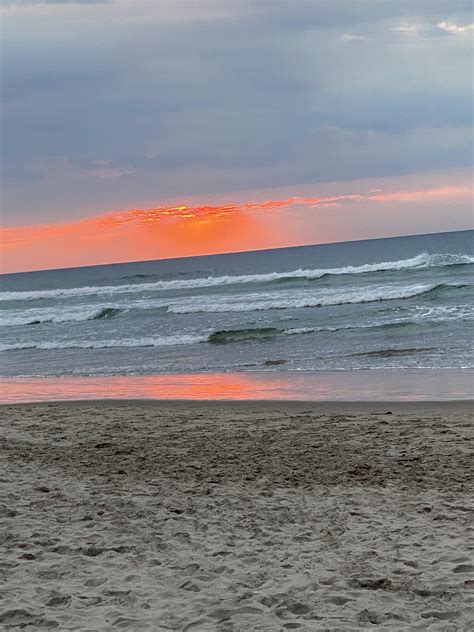 Ogunquit Maine Sunrise today : r/Beachporn