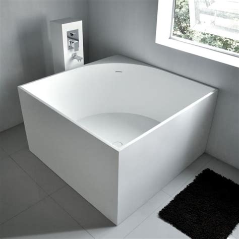 48 Freestanding Tub - img-Aaralyn