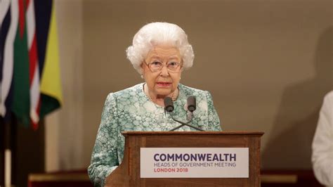 Clear message from the Queen over Commonwealth successor | UK News ...