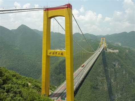 Sidu River Bridge Hubei Province China [2000x1500] | Scary bridges ...