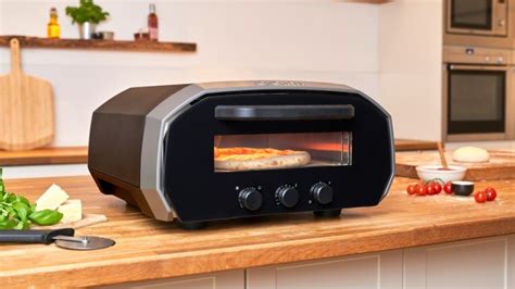 The New Ooni Volt 12 Electric Pizza Oven Gets Up To 850 Degrees And ...