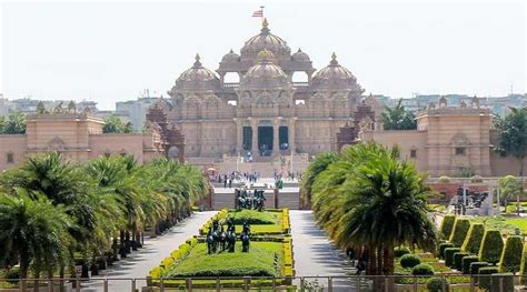 Akshardham Temple, Delhi - Architecture, Exhibitions, Attractions