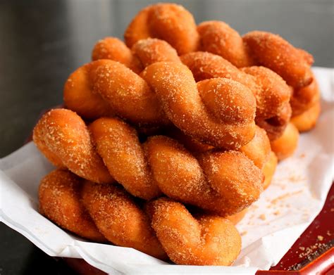 Twisted Korean doughnuts (Kkwabaegi) | Donut recipes, Asian desserts, Ingredients recipes