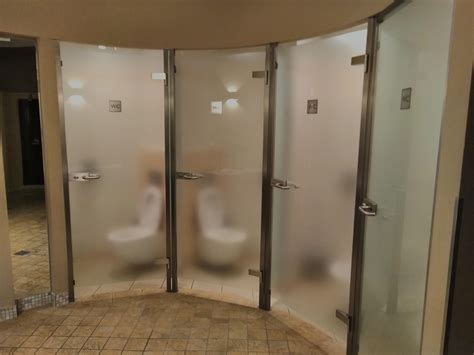 Super awkward semi-transparent bathroom stall doors : r/CrappyDesign