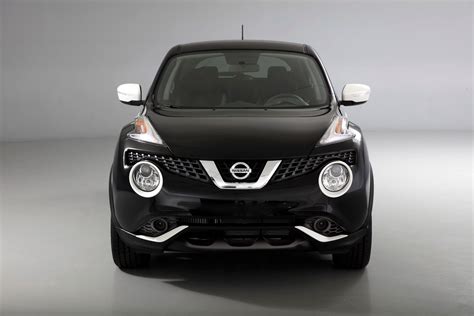 2017 Nissan Juke Black Pearl Edition | Top Speed