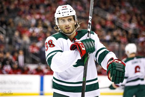 Minnesota Wild Extend Depth Forward Ryan Hartman on Team-Friendly Deal ...