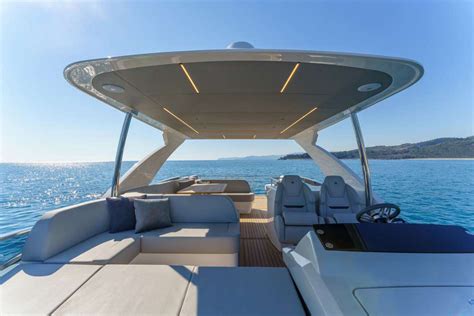 Absolute 56 Flybridge | Absolute Dealer | SI Yachts